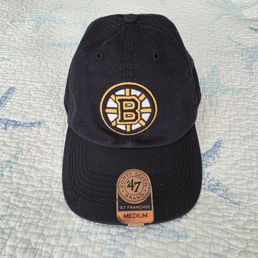Boston BRUINS 47 Brand NHL Cap Size Medium NWT
